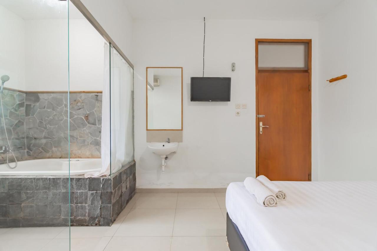 Imelda Residence Setrasari Redpartner Bandung Dış mekan fotoğraf